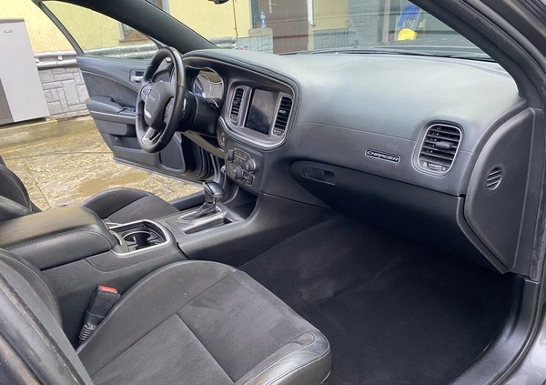 Dodge Charger cena 115500 przebieg: 118000, rok produkcji 2019 z Mieszkowice małe 326